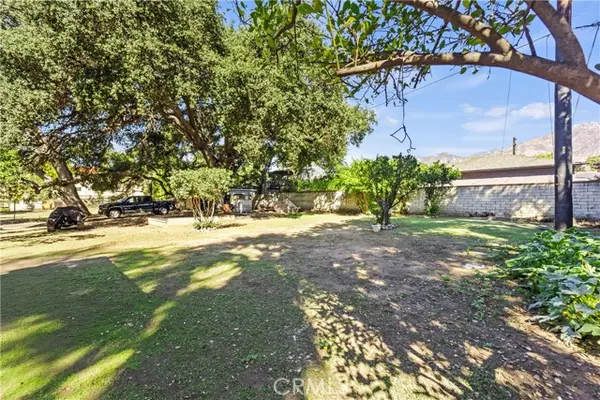 Altadena, CA 91001,379 Buena Loma