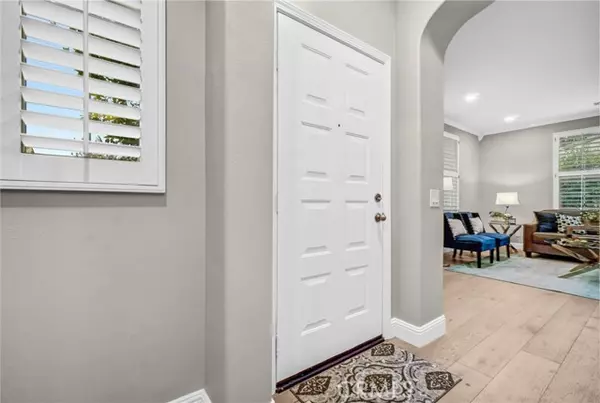 Irvine, CA 92602,45 Avondale