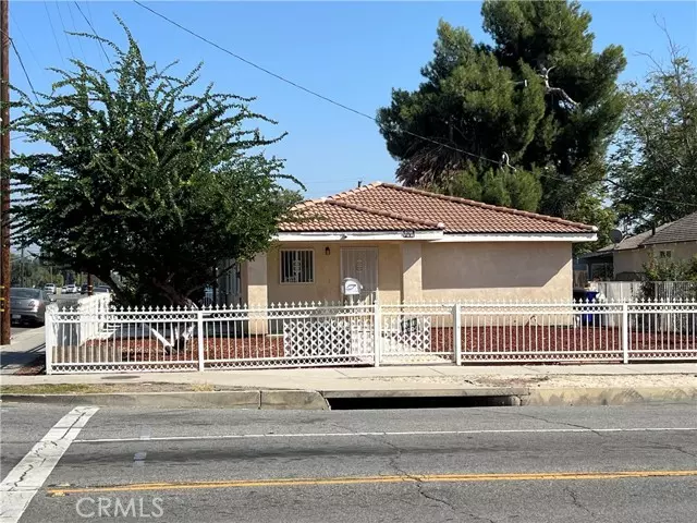 San Bernardino, CA 92401,891 N Mountain VW