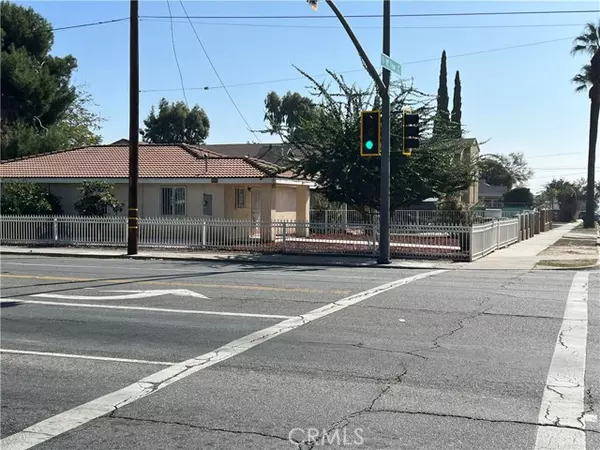 San Bernardino, CA 92401,891 N Mountain VW