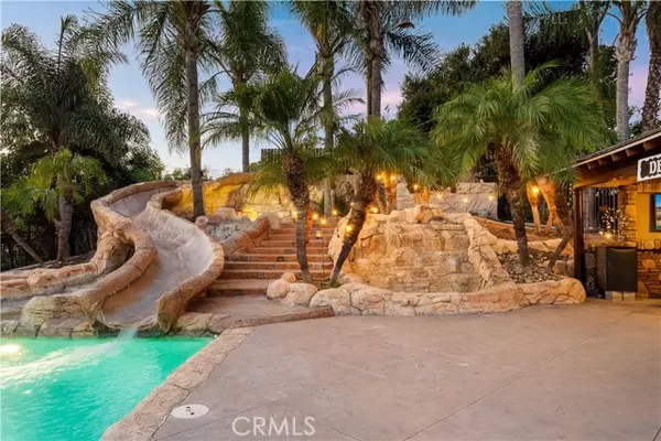 La Habra Heights, CA 90631,607 West