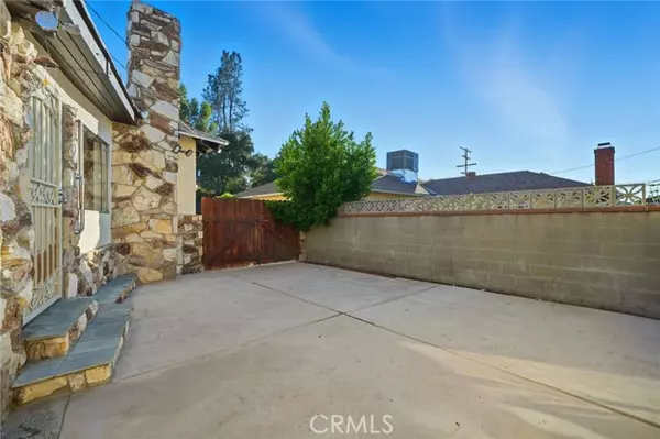 Sunland, CA 91040,8545 Forsythe ST