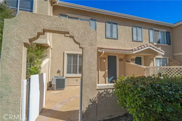 Saugus, CA 91350,25405 Silver Crest CT