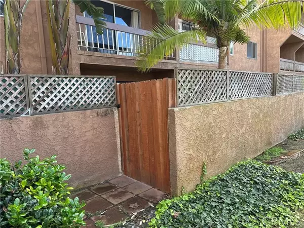 Huntington Beach, CA 92647,6600 Warner AVE 210