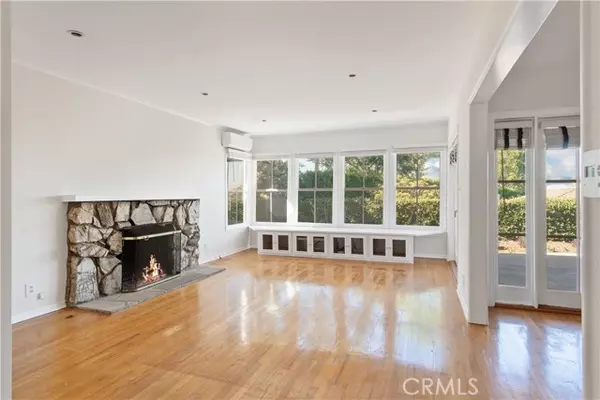 Redondo Beach, CA 90277,527 Camino De Encanto