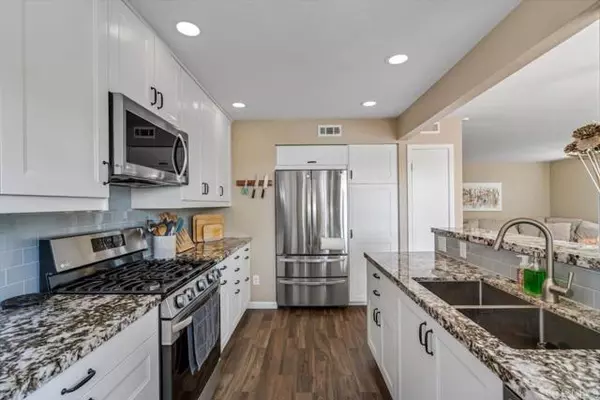 San Diego, CA 92111,5222 Mount Alifan DR