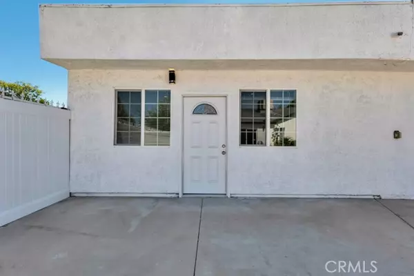 Tarzana, CA 91356,5436 Sylvia