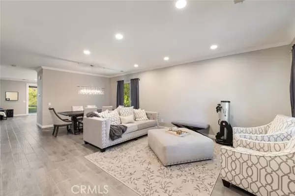 Lake Elsinore, CA 92532,33032 Canopy LN