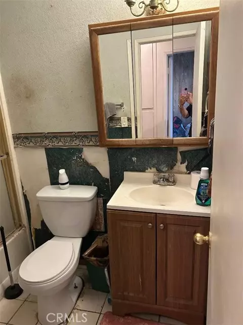 Azusa, CA 91702,1286 N Pine Needle CT