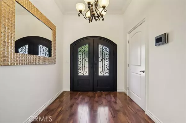 Van Nuys, CA 91401,13816 Bessemer ST