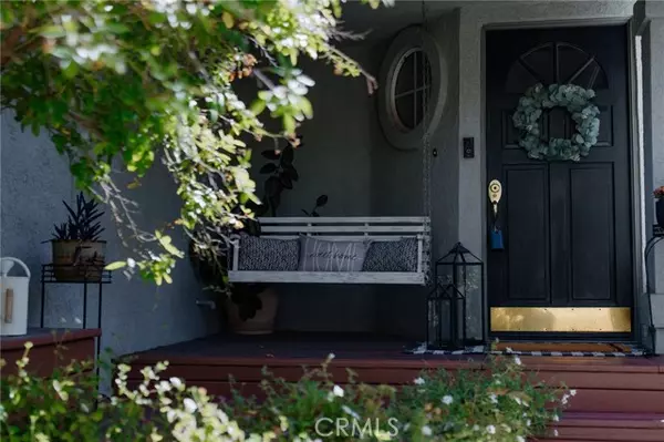 Saugus, CA 91390,28724 Magnolia WAY