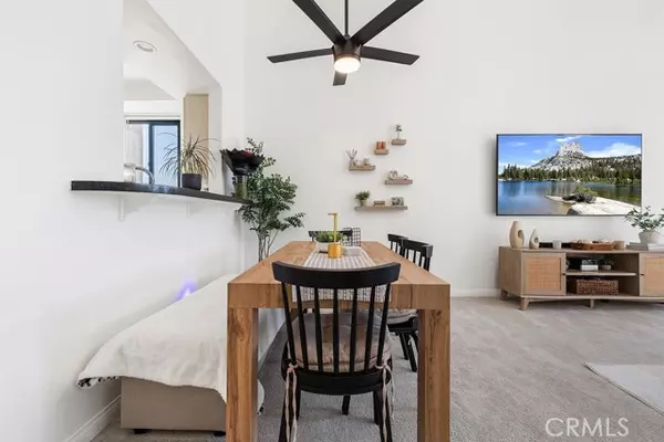 Canoga Park, CA 91304,7826 Topanga Canyon BLD 301