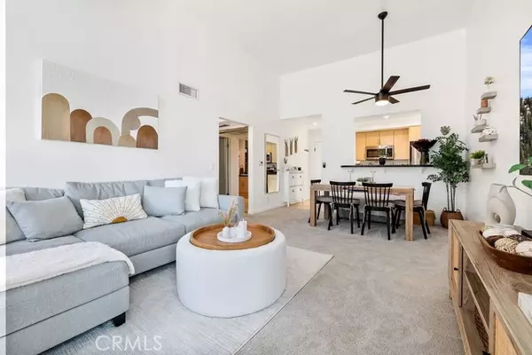 Canoga Park, CA 91304,7826 Topanga Canyon BLD 301