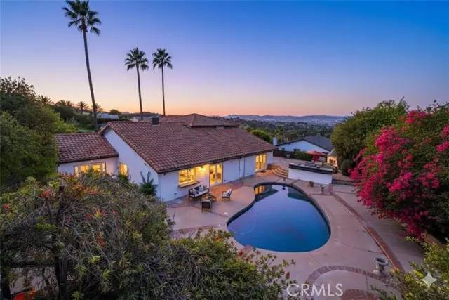 4424 Deanwood DR, Woodland Hills, CA 91364