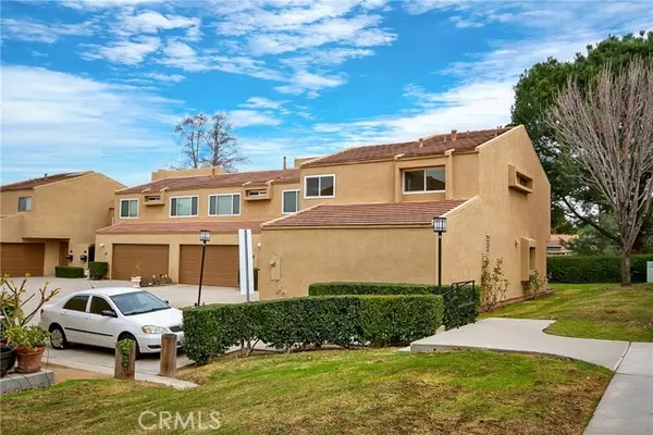 Yorba Linda, CA 92886,4778 Serrente