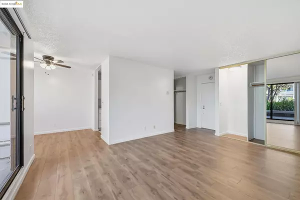 Emeryville, CA 94608,4 Admiral Drive 226