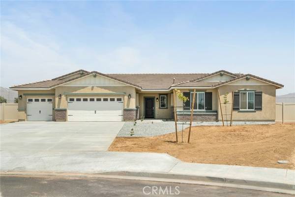 14818 Desert Lily CT, Apple Valley, CA 92307
