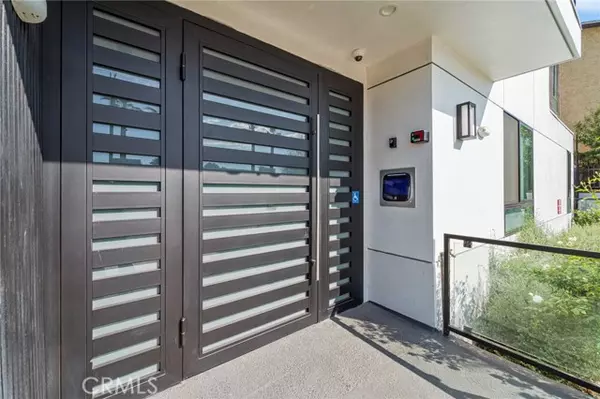 Van Nuys, CA 91405,7510 Sepulveda BLD 102