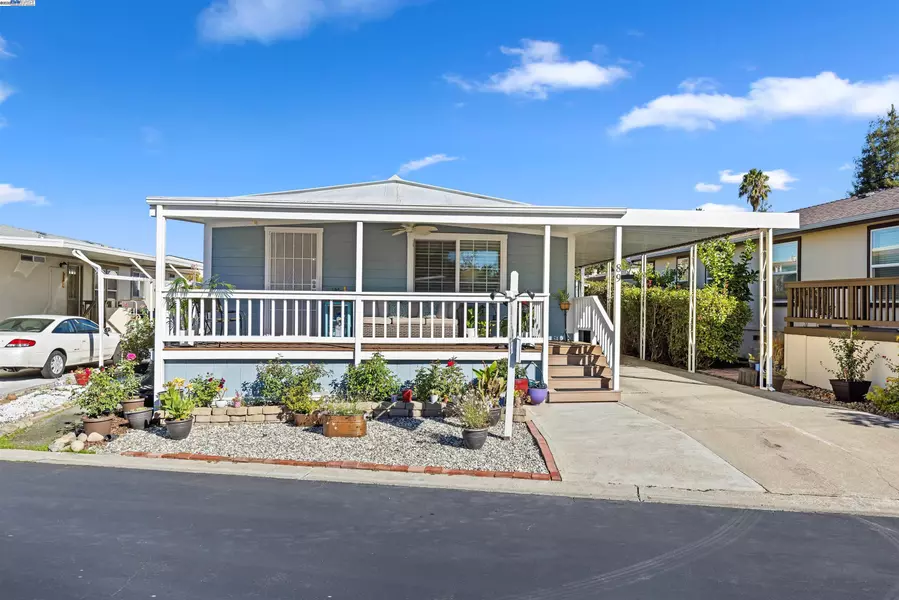 3263 Vineyard Ave 89, Pleasanton, CA 94566