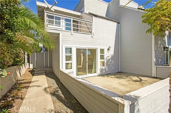 Laguna Beach, CA 92651,552 Cypress A