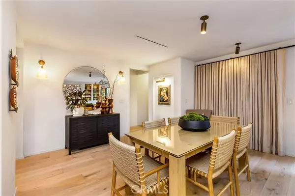 Seal Beach, CA 90740,624 Sea Breeze DR