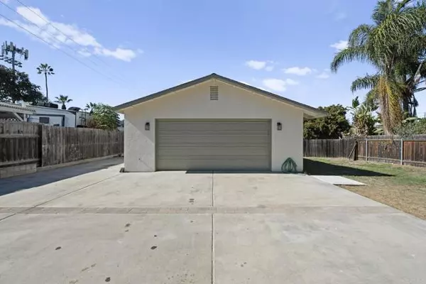 El Cajon, CA 92020,868 Pearl PL