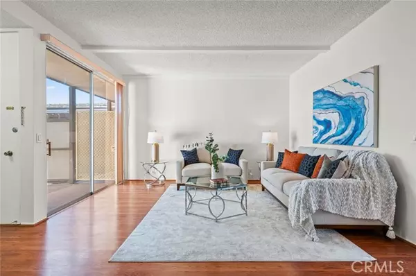 Alhambra, CA 91801,999 E Valley 92