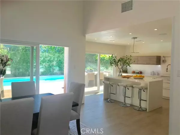 Valley Village, CA 91607,5714 Vantage AVE