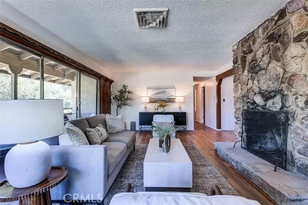 Sunland, CA 91040,7951 Glenties LN