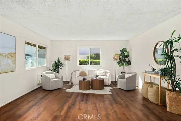 410 N Clark ST H, Orange, CA 92868