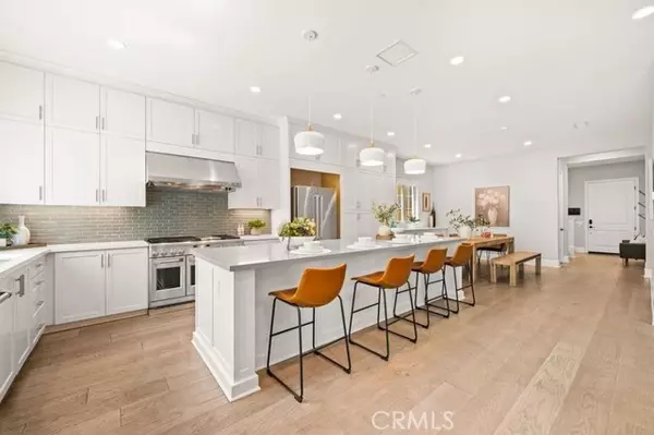 Irvine, CA 92602,90 Rockinghorse