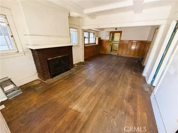 Los Angeles, CA 90042,6149 Annan WAY