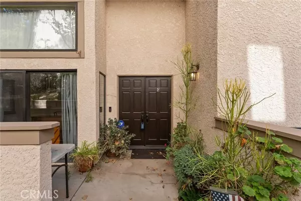 Calabasas, CA 91302,26128 Alizia CYN