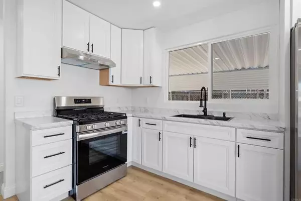 Lakeside, CA 92040,8968 Winter Gardens Blvd 4