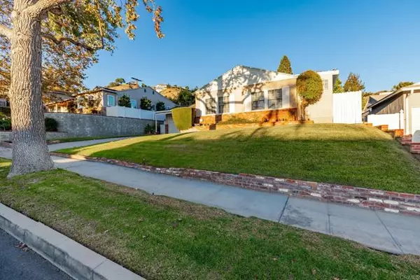 Burbank, CA 91504,2748 Mansfield DR