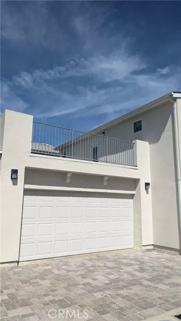 North Hills, CA 91343,15115 Logos CT