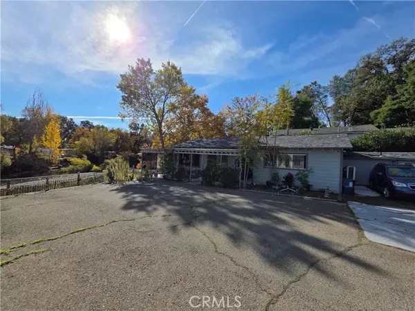 Clearlake, CA 95422,16061 Dam RD