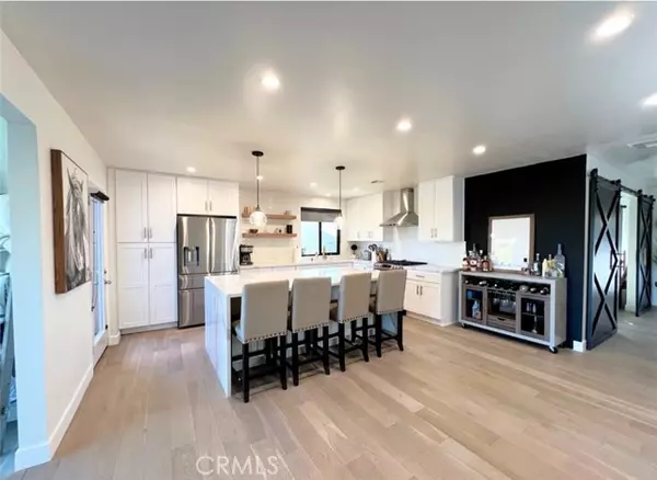 7034 Middlesbury RDG, West Hills, CA 91307