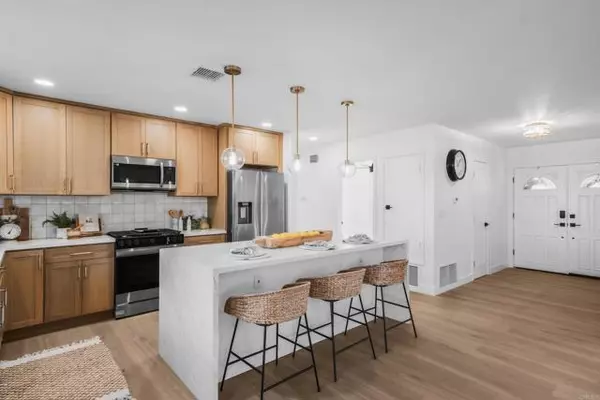 Escondido, CA 92029,2308 Bernardo AVE