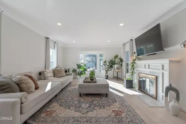 Los Angeles, CA 90041,5200 Dahlia DR