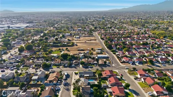 Bloomington, CA 92316,9824 Linden Ave