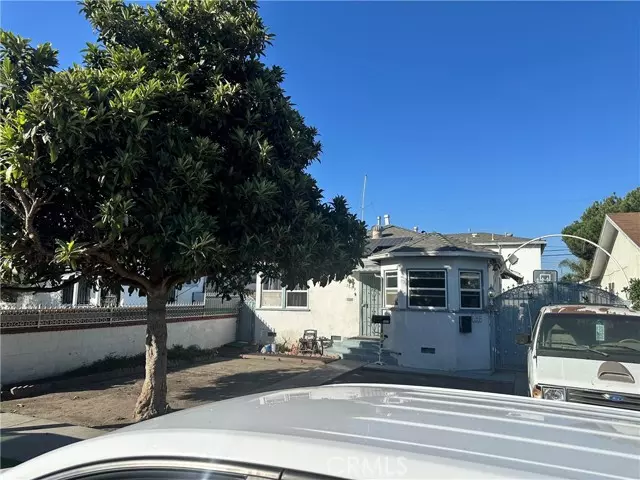 Los Angeles, CA 90016,5607 Smiley Dr