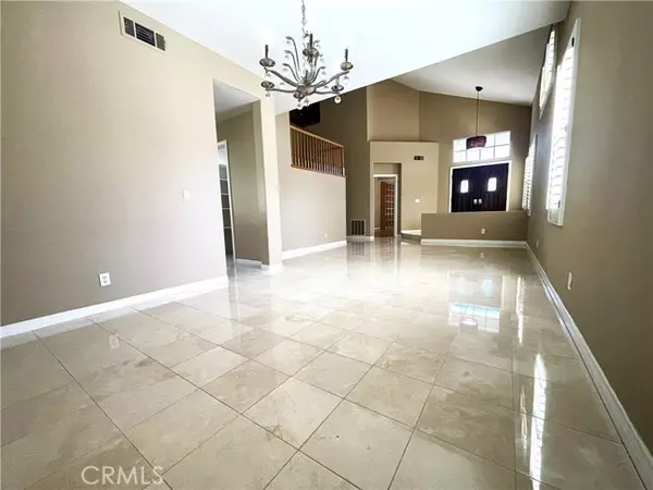 Cypress, CA 90630,9755 Lipari