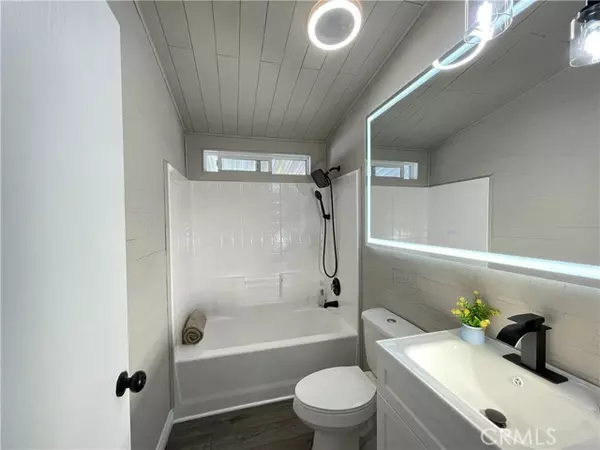 Ontario, CA 91761,1456 E Philadelphia 145