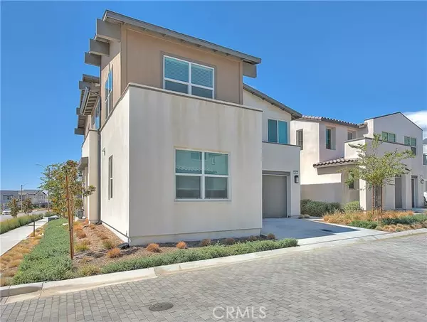 Fontana, CA 92336,15820 Caterpillar DR