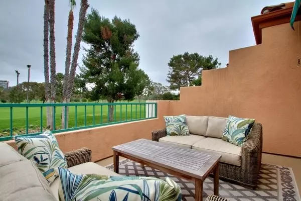 350 Villa PT, Newport Beach, CA 92660