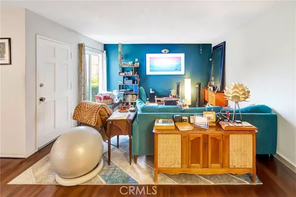 Los Angeles, CA 90016,5741 Clemson