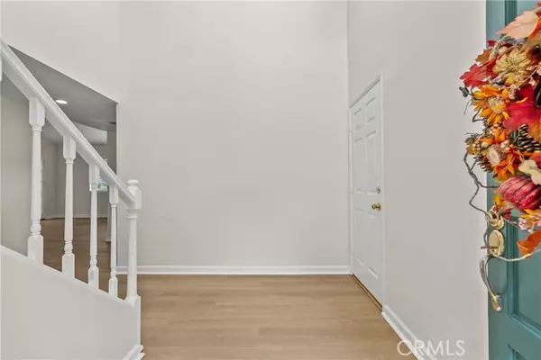 Calabasas, CA 91302,4337 Willow Glen ST