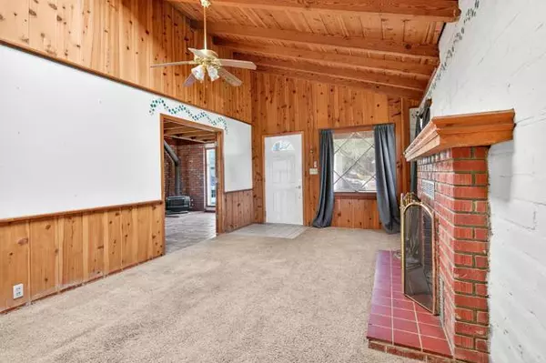 Escondido, CA 92026,1240 Windsong LN