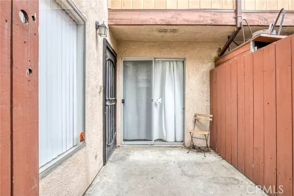 Van Nuys, CA 91405,7300 Lennox AVE J5